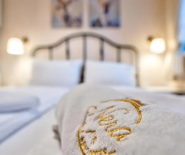 Nera Lux * Ζλάτιμπορ